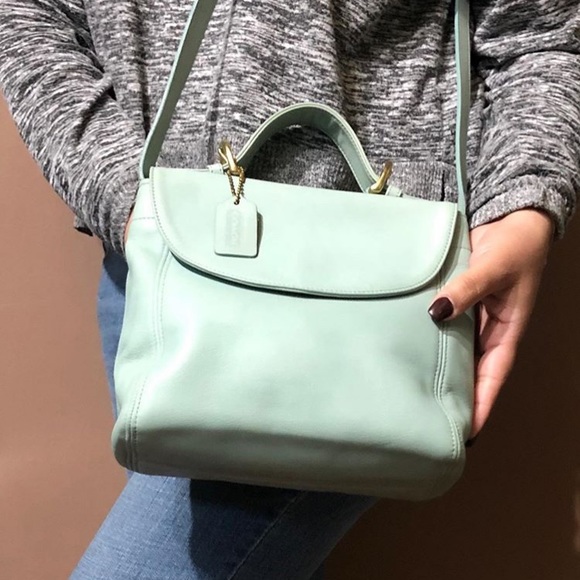 Welcome to my Closet✨ - Picture 7 of 8